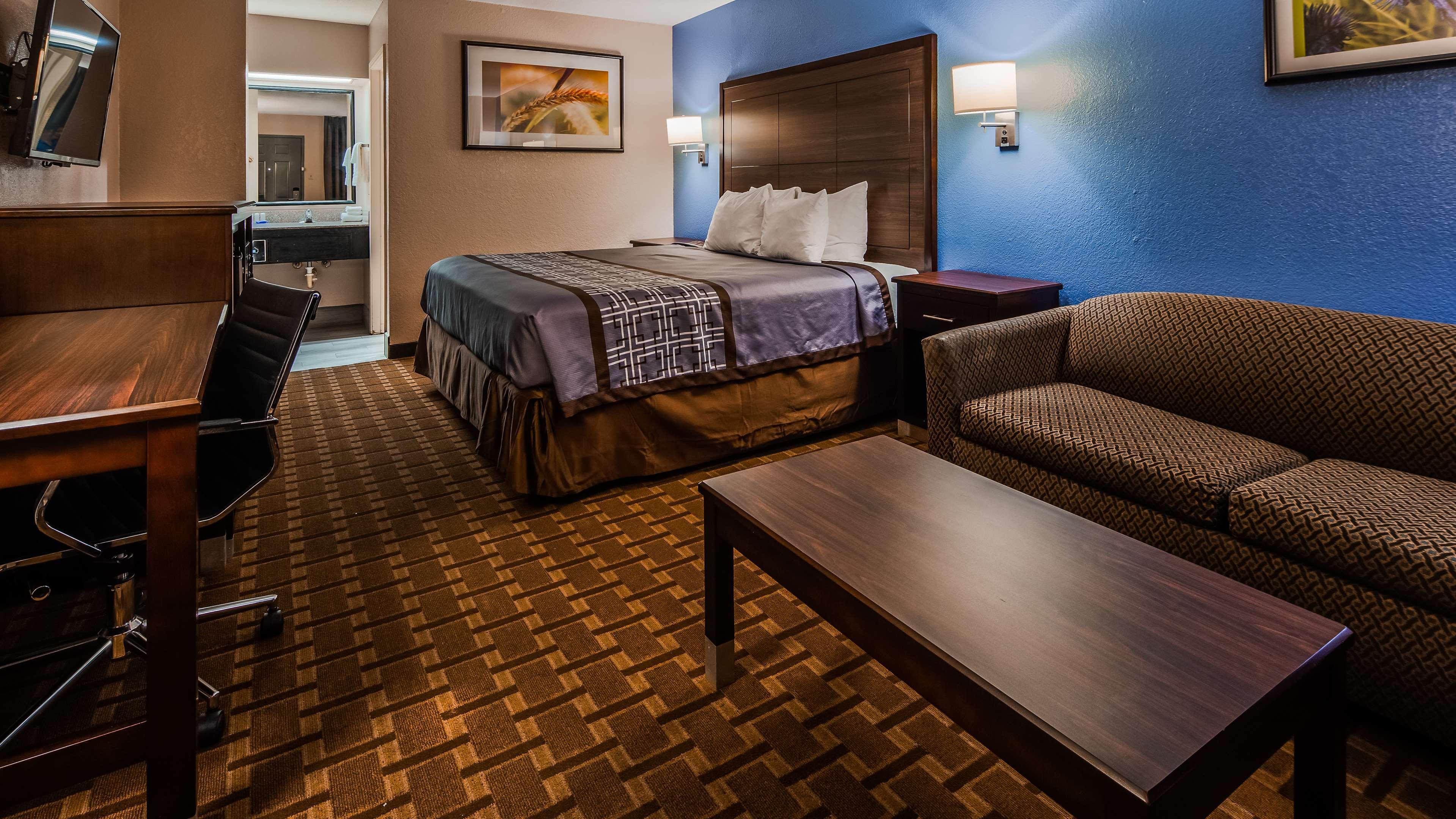 Surestay Hotel By Best Western Terrell Bagian luar foto