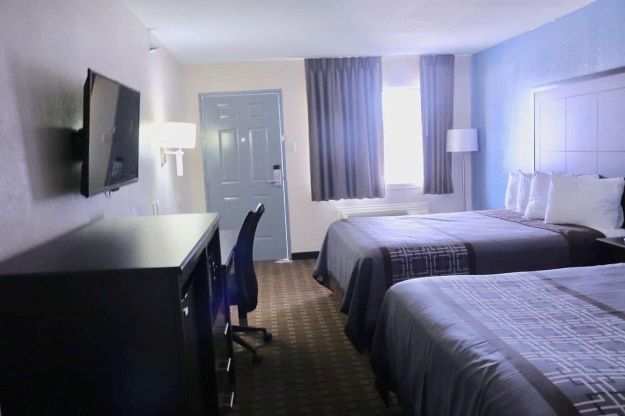 Surestay Hotel By Best Western Terrell Bagian luar foto