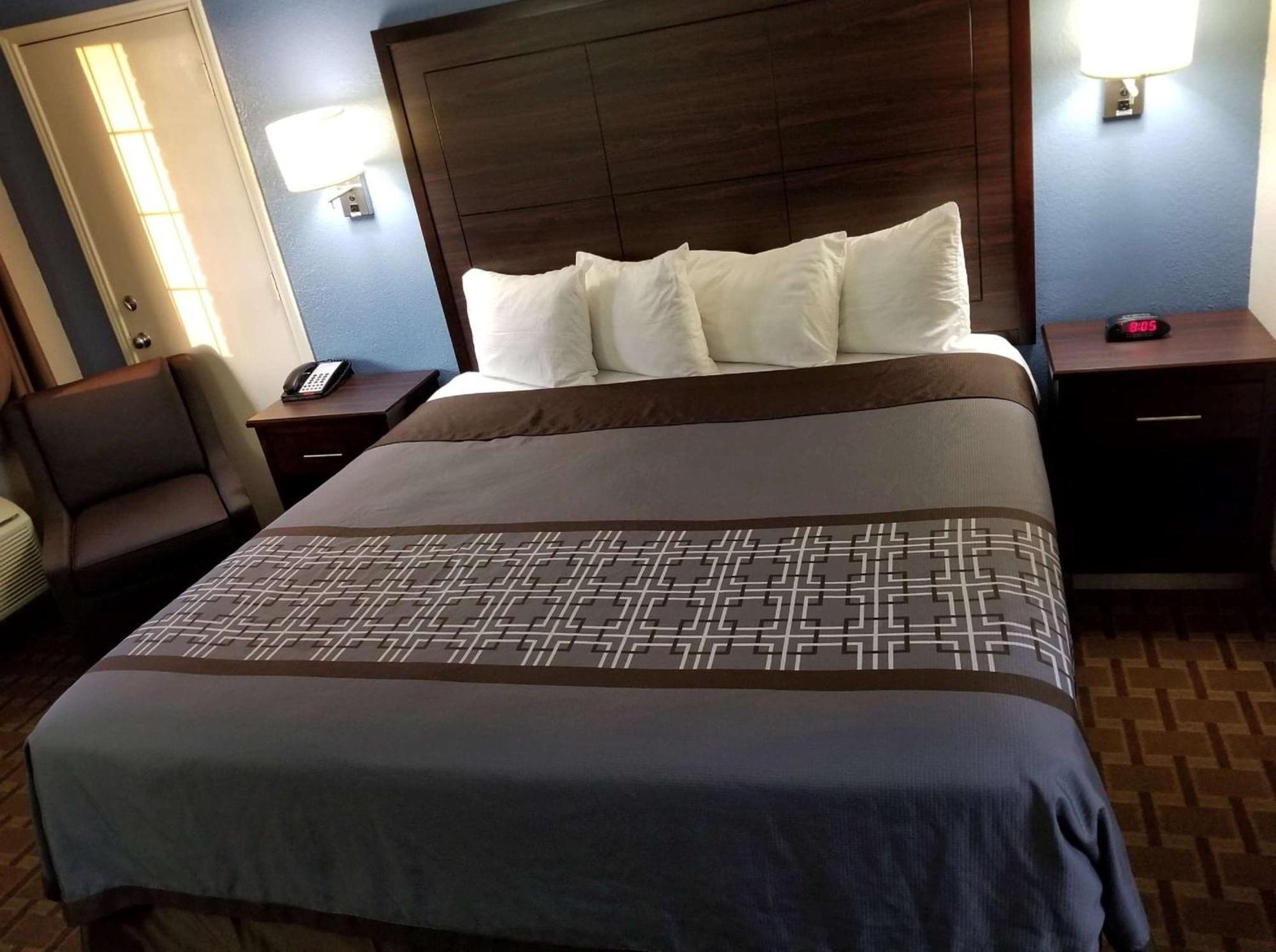 Surestay Hotel By Best Western Terrell Bagian luar foto